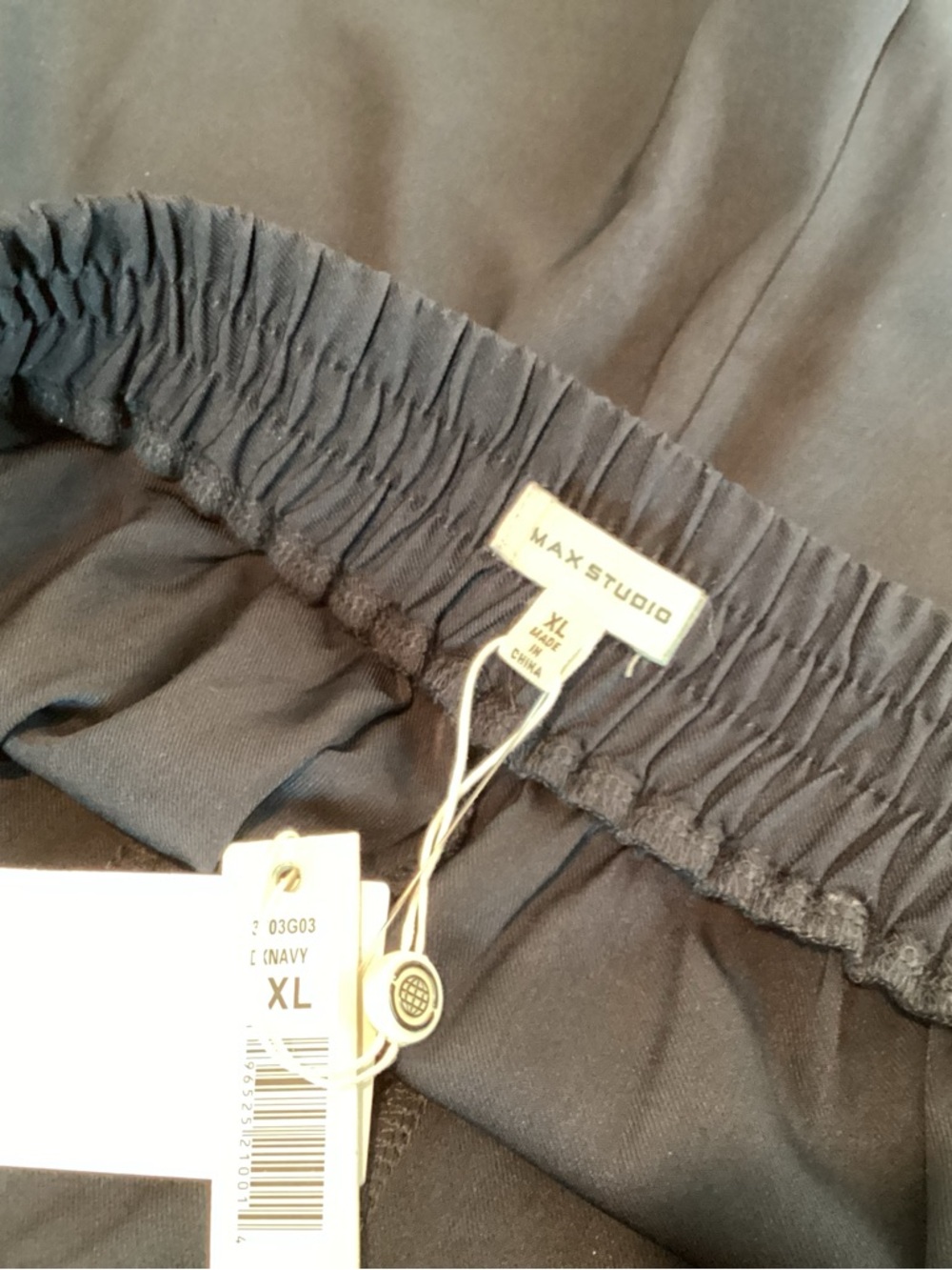 Max Studio Black Shorts NWT - Picture 6 of 7